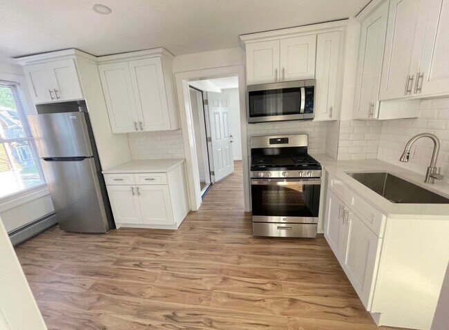 67 Kossuth St unit 2, Wallington, NJ 07057 - photo 6