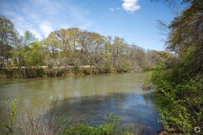 The Chattahoochee River runs along the north eastern border of Duluth.