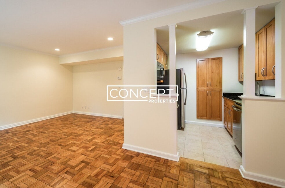 152 Sherman Rd, Boston, MA 02467 - photo 1