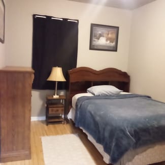 1031 College St N, Fargo, ND 58102