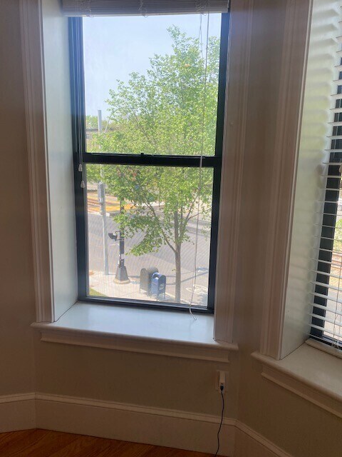 1087 Beacon St unit 3, Brookline, MA 02446 - photo 6