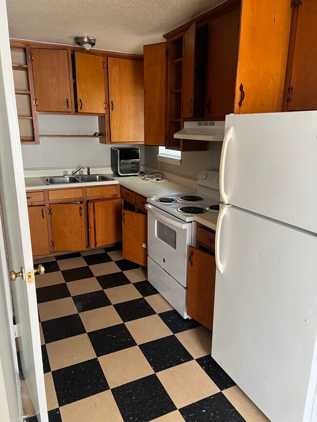 2200 Pearce Ave unit 1, Albany, GA 31705 - photo 5