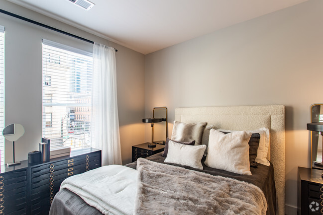 2BR, 2BA - 1,046 SF - B2-0