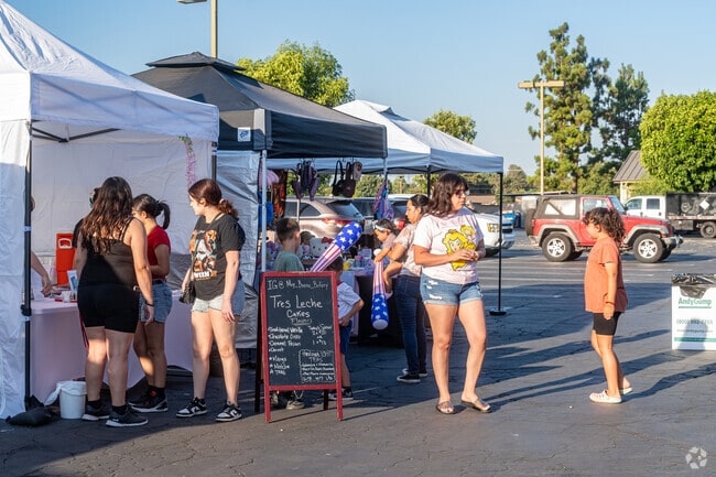 Pura Vida Market in Montclair hosts local food vendors and artisan crafts year-round.