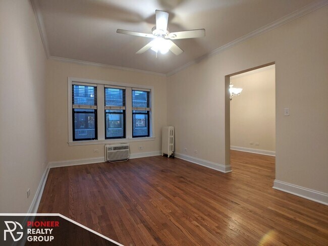 736 W Addison St unit 744-1S, Chicago, IL 60613 - photo 3