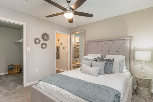 Litchfield Oaks Apartments, Pawleys Island, SC 29585 - photo 5