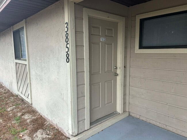 3858 NW Huntsboro St unit 3858 NW Huntsboro St, Lake City, FL 32055 - photo 2