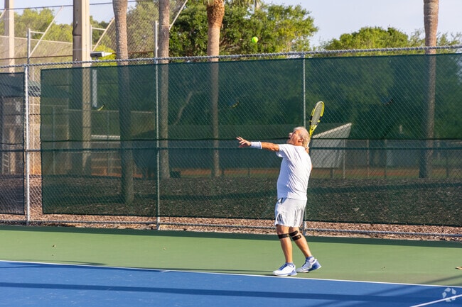 The active residents of Pennock Point can enjoy the tennis courts at Jupiter Community Park.