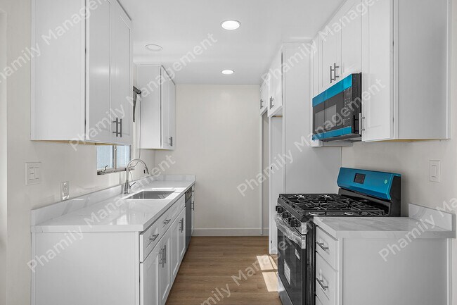 426 S Los Robles Ave unit C, Pasadena, CA 91101 - photo 6