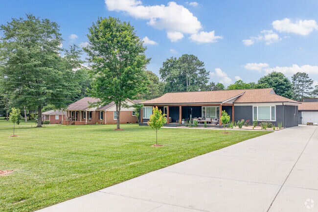 Rows of Modern-Ranch homes can be found mixed in the Becton Park neighborhood.