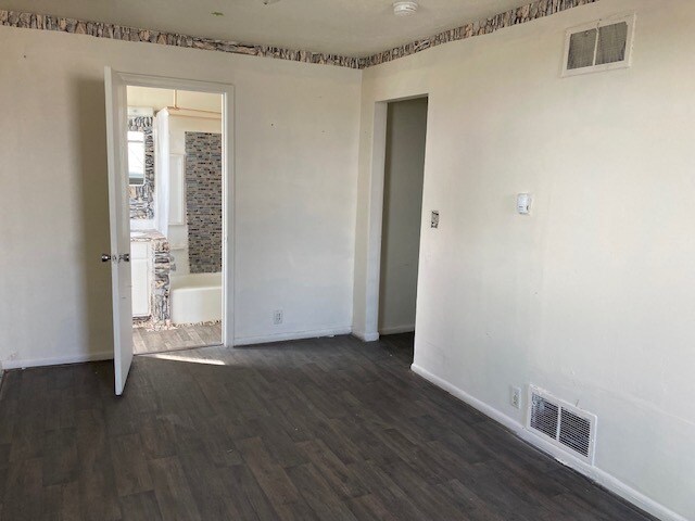 375 N Walnut St unit 2, Grand Island, NE 68801 - photo 5