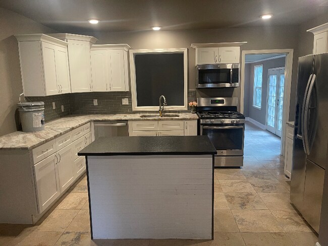 3381 Walnut Grove Rd, Memphis, TN 38111 - photo 6