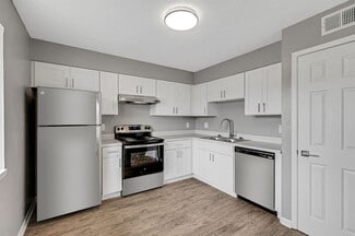 1665 Dogwood Place, Pensacola, FL 32505