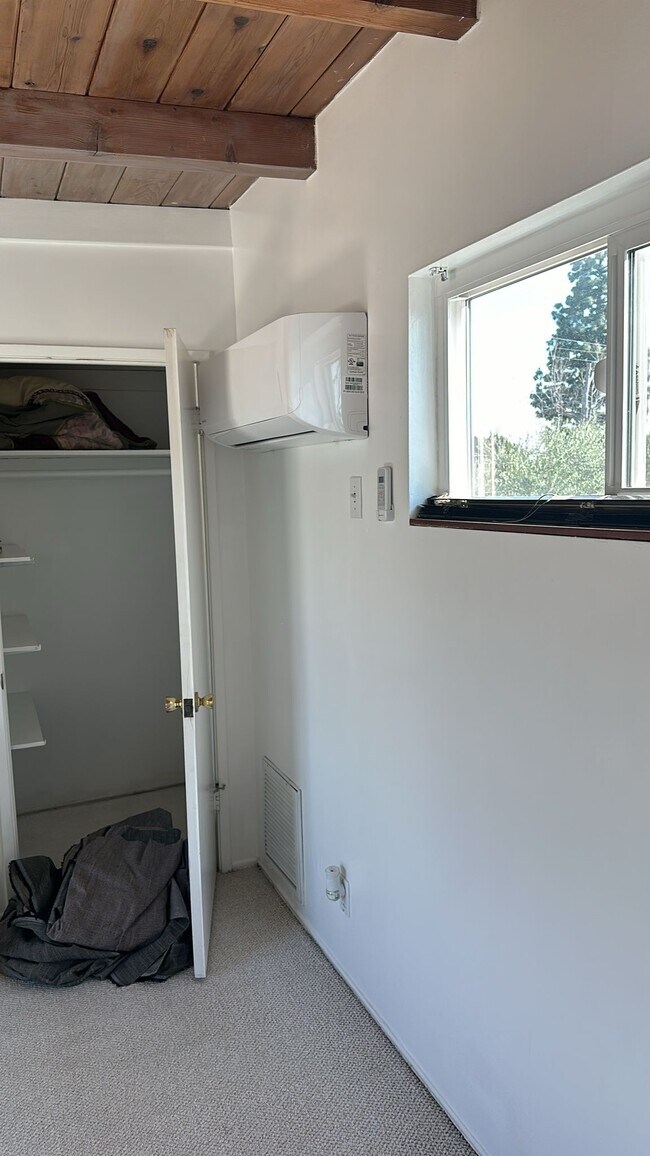 17739 Welby Way, Reseda, CA 91335 - photo 6