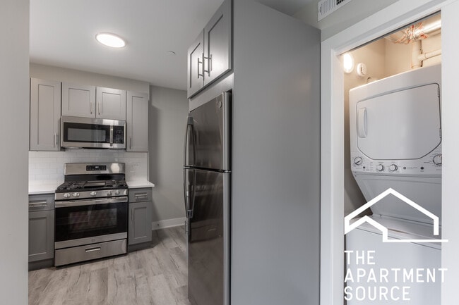 1139 Oak Ave unit W2, Evanston, IL 60202 - photo 5