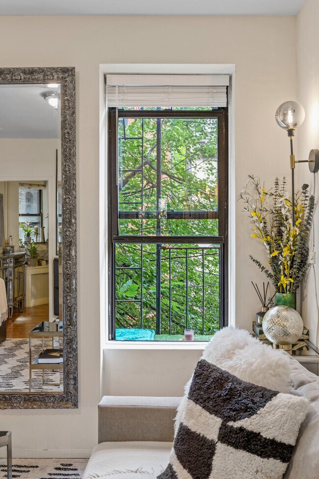 91 Bedford St unit ID1277311P, New York, NY 10014 - photo 2