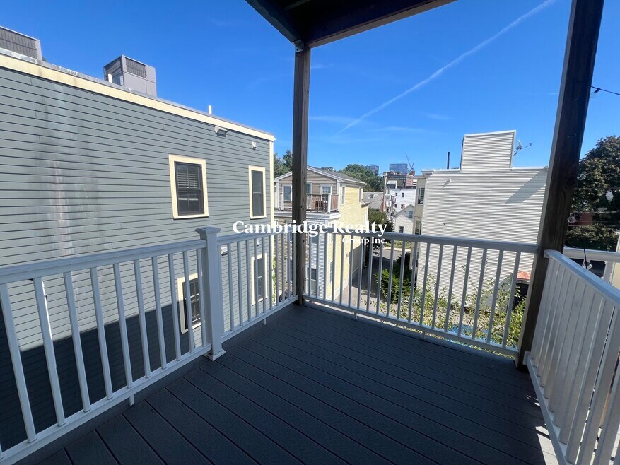 118 Columbia St unit 3, Cambridge, MA 02139 - photo 1