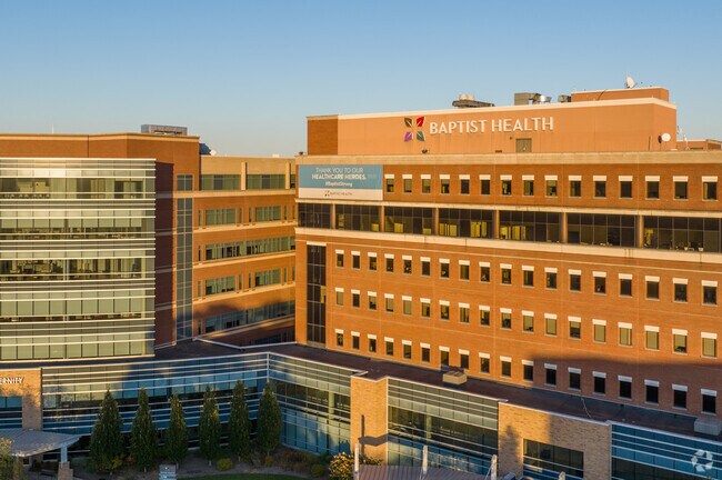 UK HealthCare and Baptist Health are less than ten minutes from Landsdowne-Shadeland East.