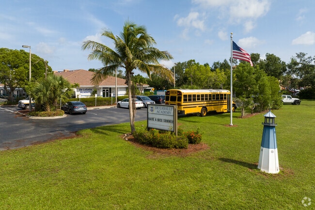 De LasSalle Academy in Fort Myers ranks 3.2 by GreatSchools ranking.