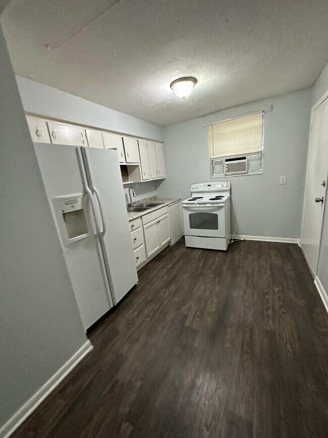 1625 W 26th St unit 4, Jacksonville, FL 32209 - photo 4