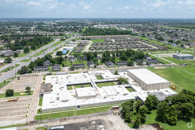 L.W. Higgins High School has approximately 978 students enrolled.