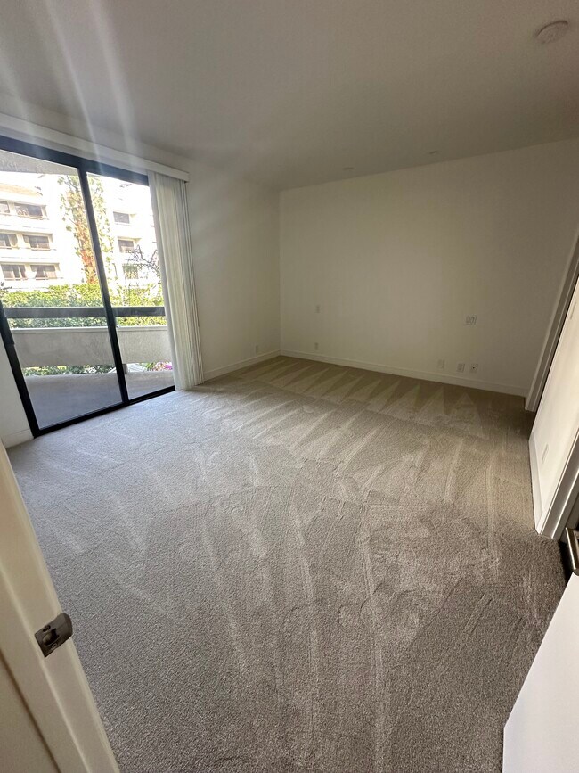 2131 Century Park Ln unit 218, Los Angeles, CA 90067 - photo 7