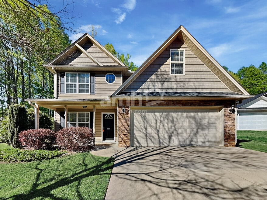 129 Midwood Rd, Travelers Rest, SC 29690 - photo 1