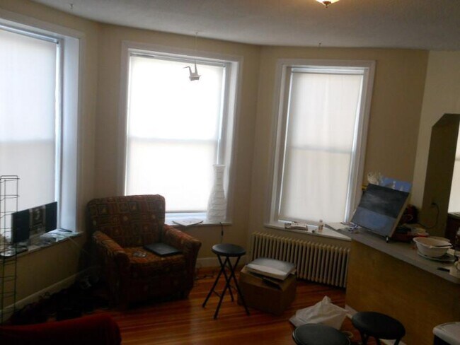 1132 Commonwealth Ave unit 2, Allston, MA 02134 - photo 4