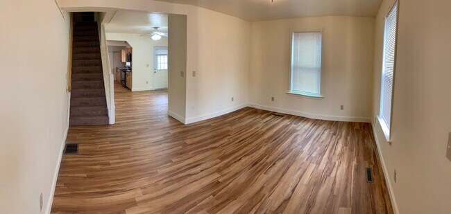 6 Spring St unit 8, Newmarket, NH 03857 - photo 3