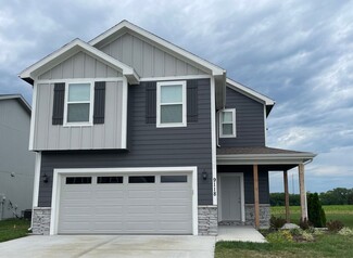 9118 SW 2nd St, Blue Springs, MO 64064