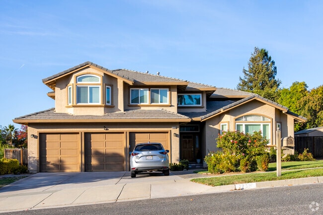 Families love Meadowlands’ inviting homes with nearby parks and schools.