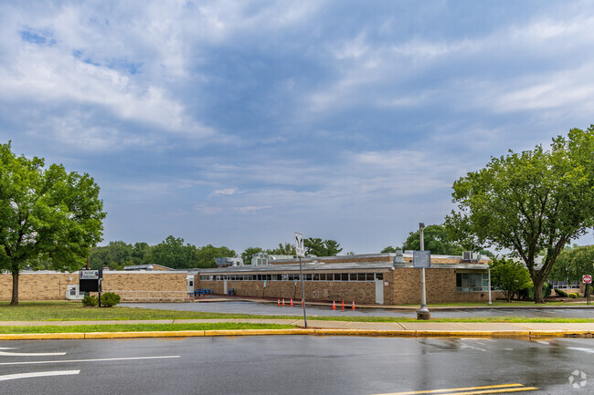 According to niche.com, West Brook Middle School has received an A- rating.