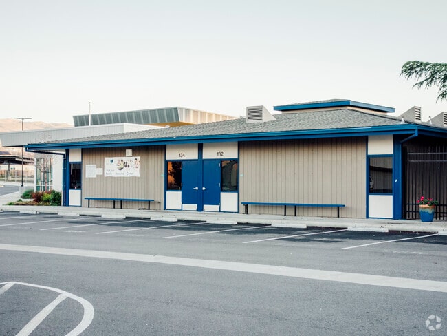 The front building of Robert Randall Elementary School in Milpitas, California.