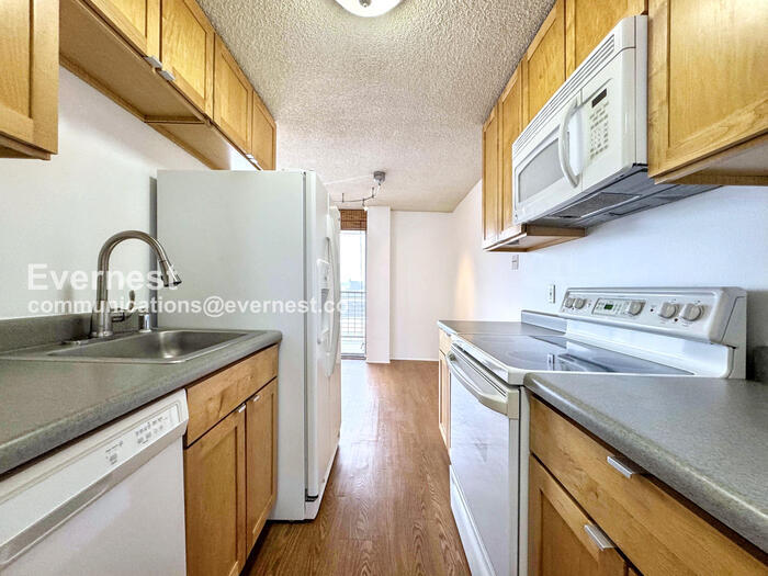 2225 Buchtel Blvd S unit 610, Denver, CO 80210 - photo 1