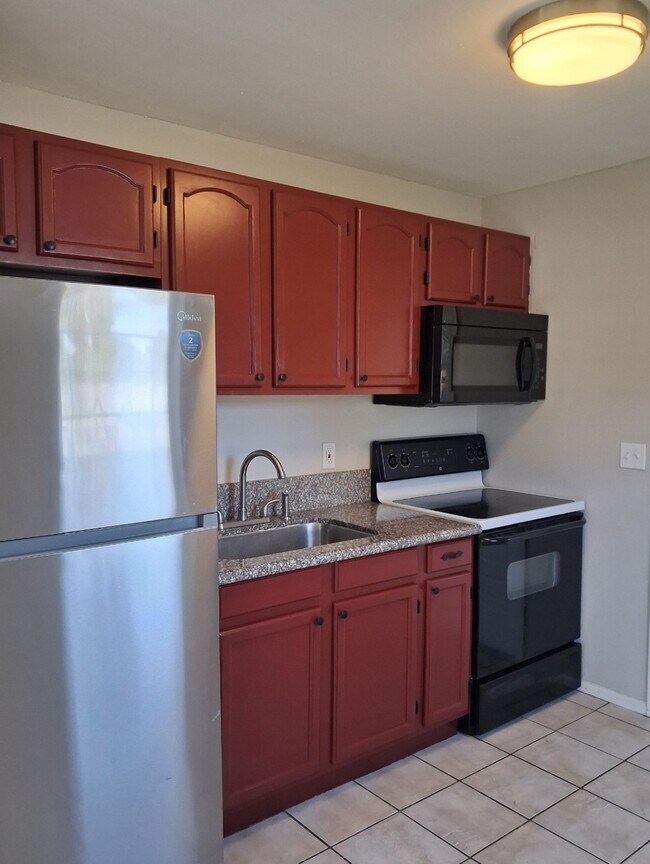 5301 E 18th Ave Unit B, Tampa, FL 33619