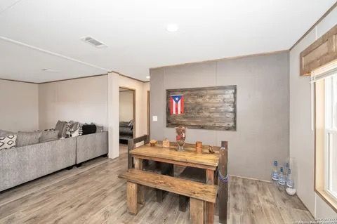 70 Gallinas Crk Rd, Pleasanton, TX 78064 - photo 6