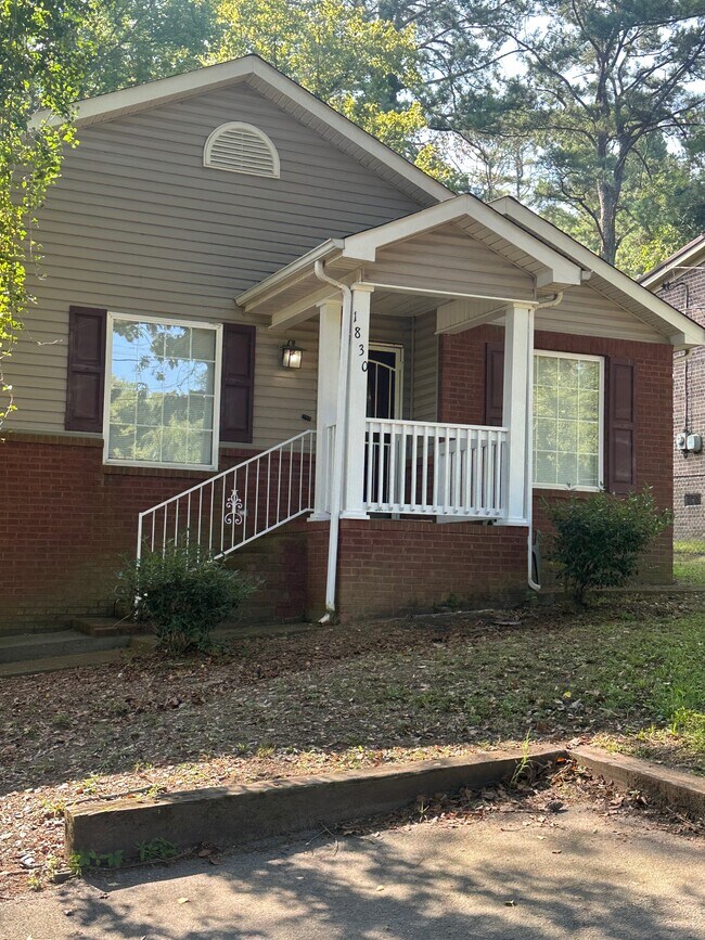 1830 Tunnel Blvd, Chattanooga, TN 37406