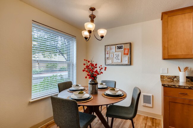 Sunnyside Village Apartments, Clackamas, OR 97015 - photo 7