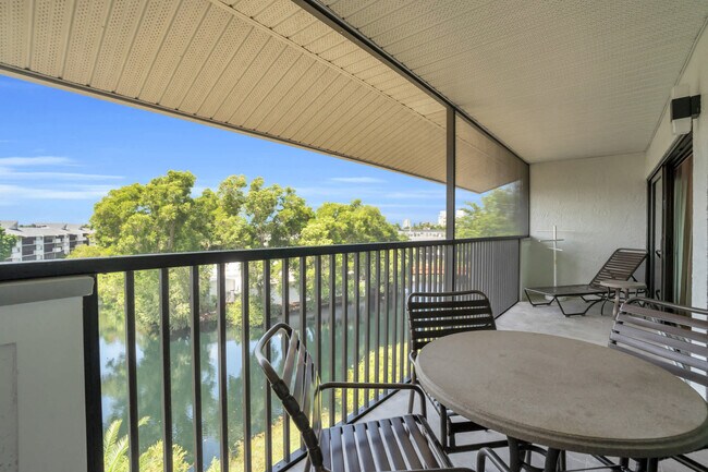 600 Neapolitan Way unit FL4-ID1073546P, Naples, FL 34103 - photo 6