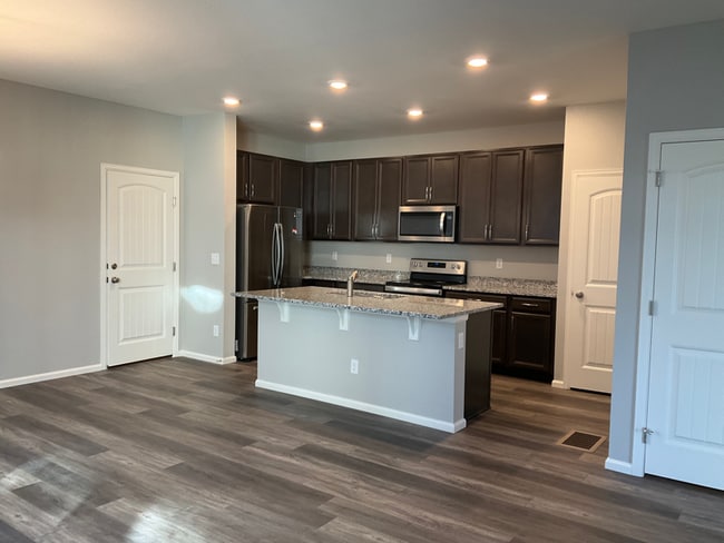 21250 E Radcliff Place, Aurora, CO 80015 - photo 6