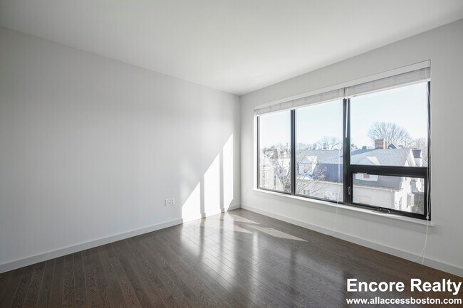 455 Harvard St unit 204, Brookline, MA 02446 - photo 7