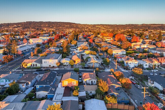 Jefferson in Oakland is central to all things urban and all the fun a city brings.
