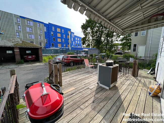 80 Wallingford Rd unit 1, Brighton, MA 02135 - photo 7