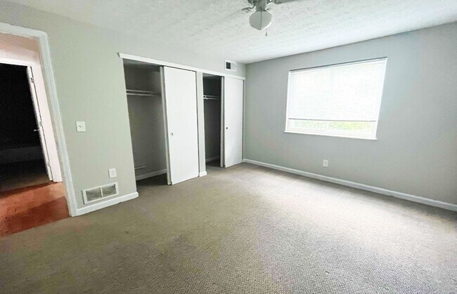 525 Lowell Ave unit 525-10, Cincinnati, OH 45220 - photo 5