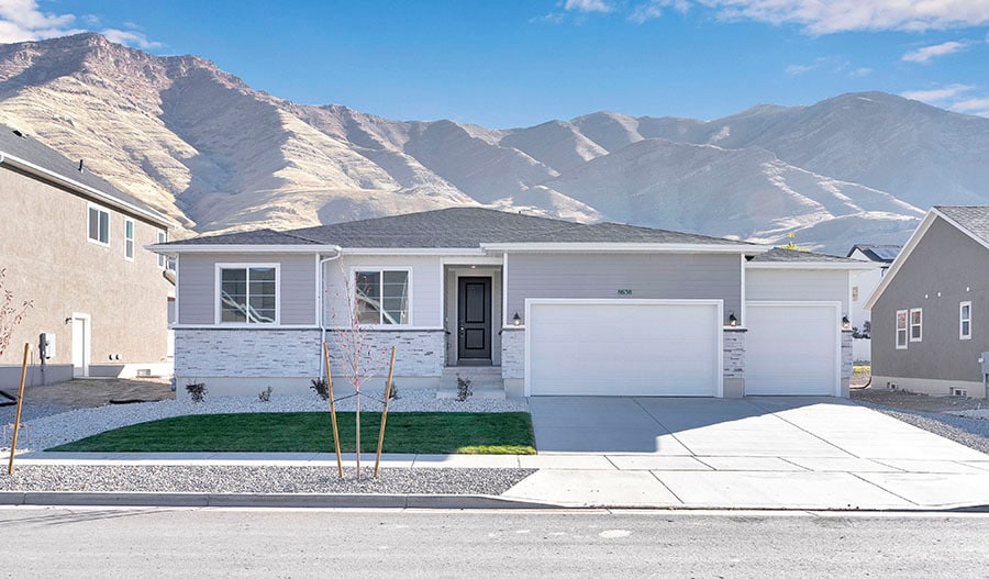 8638 N Haloran Ct, Lake Point, UT 84074 - photo 1