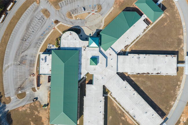 Irma C. Austin Middle School has a student-teacher ratio of 15 to 1.