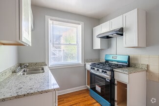 8200 S Evans Ave, Chicago, IL 60619