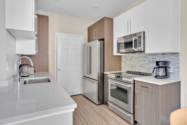 1265 Lakeside Dr unit FL2-ID2100, Sunnyvale, CA 94085 - photo 6