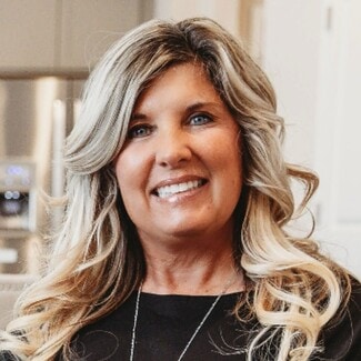 Stacy Holland