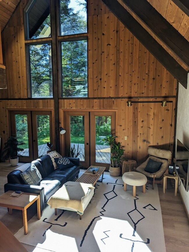 16520 Glacier Hwy, Juneau, AK 99801